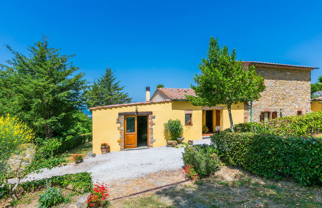 6 bedroom House in Castelnuovo di Val di Cecina with swimming pool and garden - Photo 78