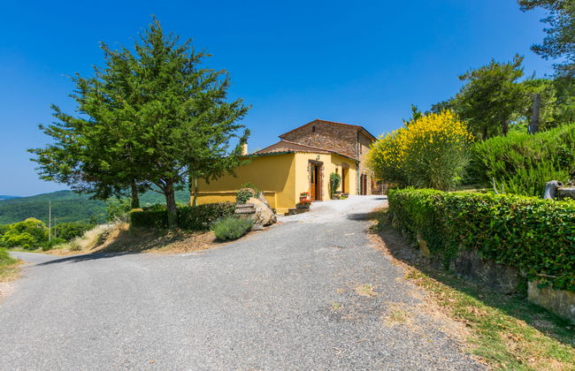 Apartment in Castelnuovo di Val di Cecina with swimming pool and garden - Photo 57
