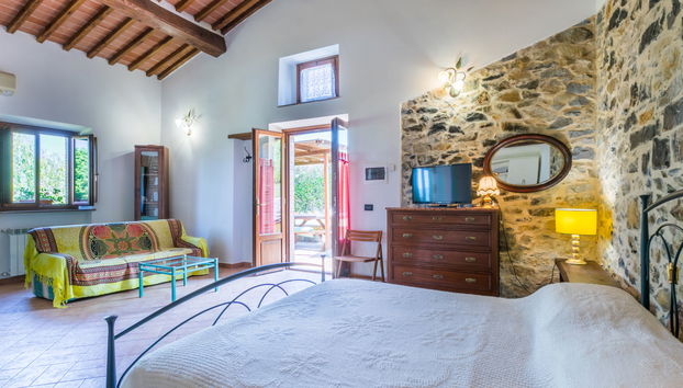 Apartment in Castelnuovo di Val di Cecina mit schwimmbad und garten - Foto 5