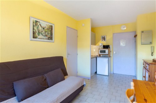 Foto 2 - Apartment mit 1 Schlafzimmer in Le Lavandou mit blick aufs meer