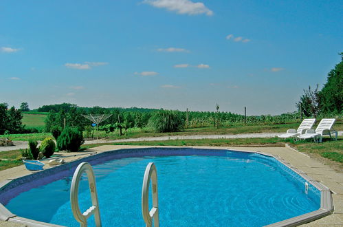 Photo 10 - Maison de 4 chambres à Condéon avec piscine privée et jardin