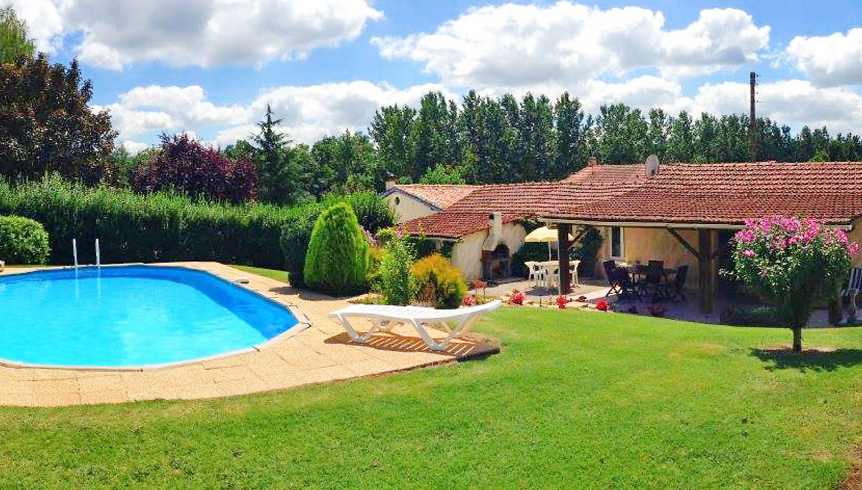 Haus mit 5 Schlafzimmern in Condéon mit privater pool und garten - Foto 1