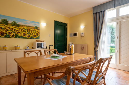 Photo 10 - 3 bedroom House in Costigliole d'Asti with private pool and garden