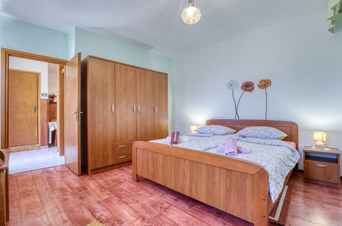Photo 4 - Appartement de 1 chambre à Opatija avec jardin et terrasse
