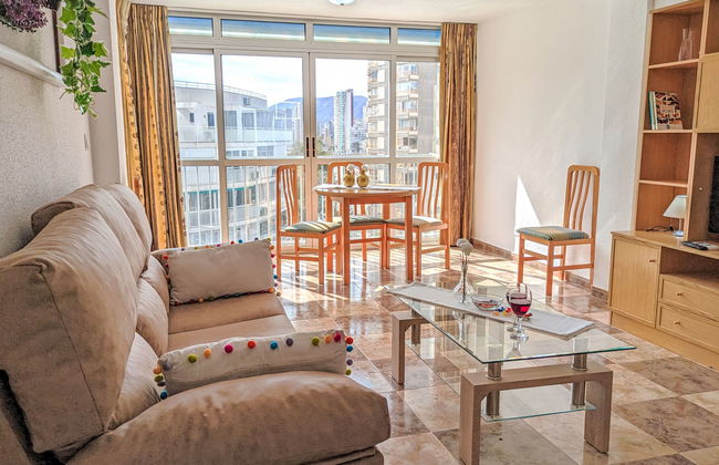 3 bedroom Apartment in Benidorm with swimming pool and terrace - Photo 2