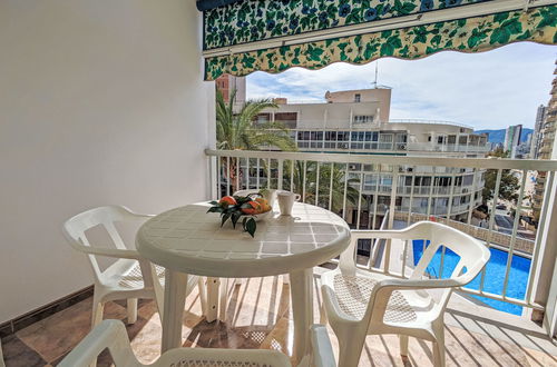 Photo 4 - 2 bedroom Apartment in Benidorm with swimming pool and terrace