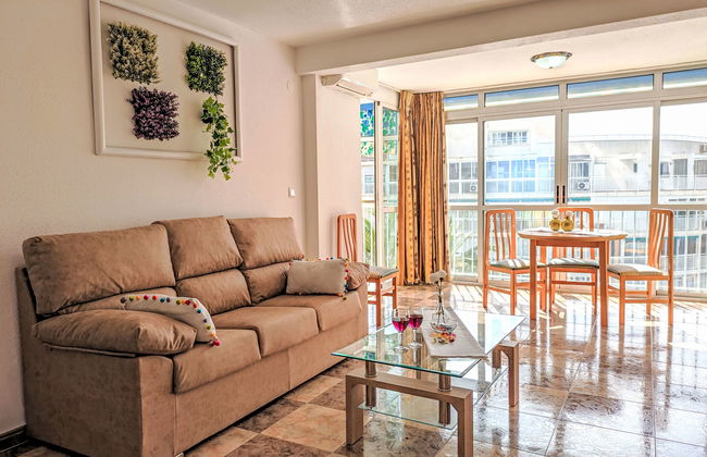 3 bedroom Apartment in Benidorm with swimming pool and terrace - Photo 7
