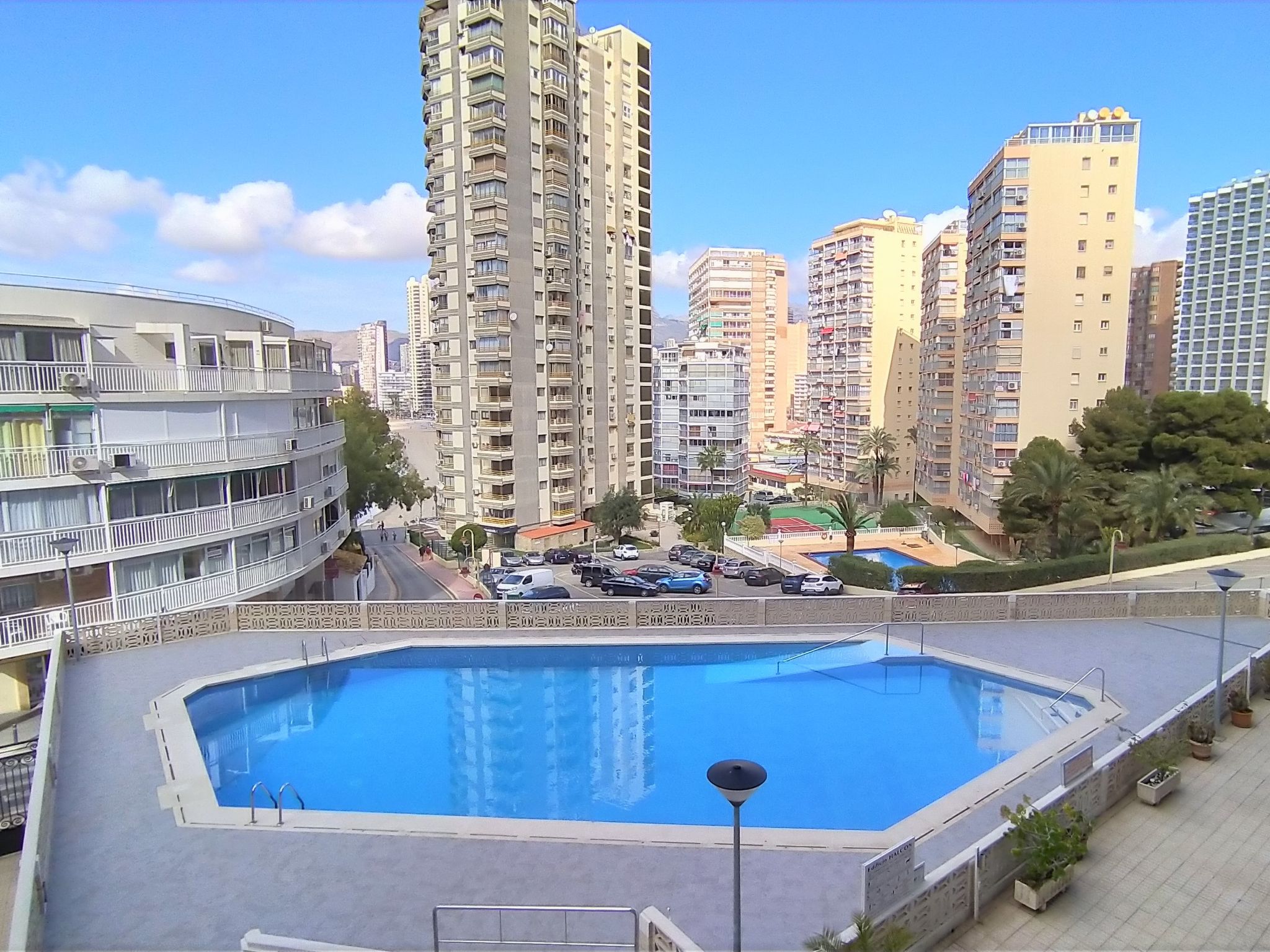 Foto 1 - Apartment mit 2 Schlafzimmern in Benidorm mit schwimmbad und terrasse