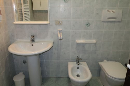 Photo 13 - 1 bedroom Apartment in Diano Castello with swimming pool and sea view
