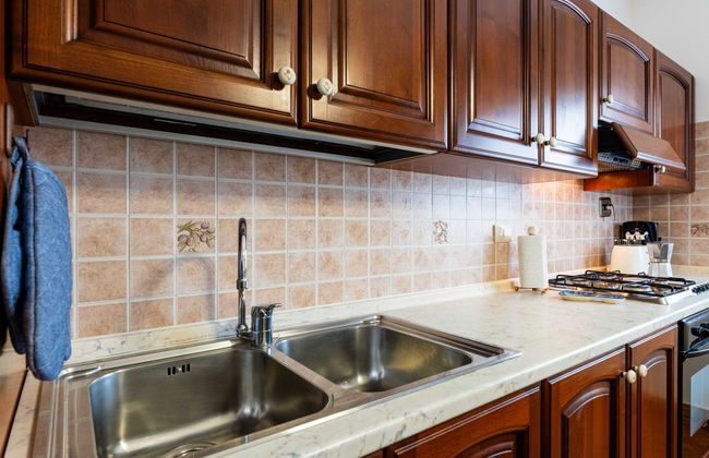 Apartamento de 2 quartos em Diano Castello com piscina e jardim - Foto 12