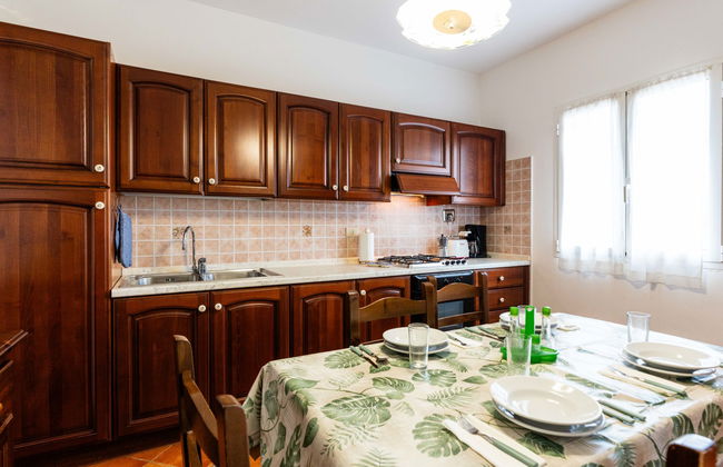 Apartamento de 2 quartos em Diano Castello com piscina e jardim - Foto 2