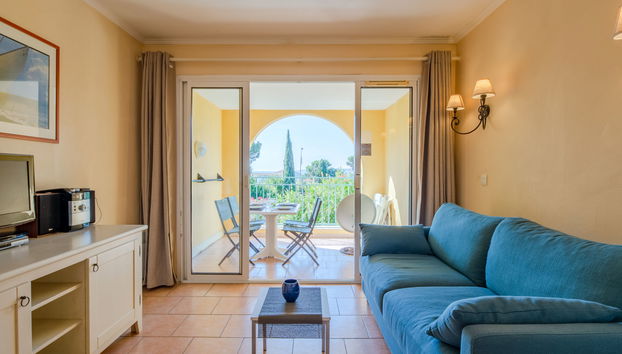 Apartamento de 2 quartos em Roquebrune-sur-Argens com piscina e jardim - Foto 2