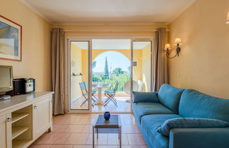 Photo 2 - 1 bedroom Apartment in Roquebrune-sur-Argens with swimming pool and garden