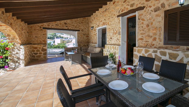 8 bedroom House in Calp with private pool and garden - Photo 2
