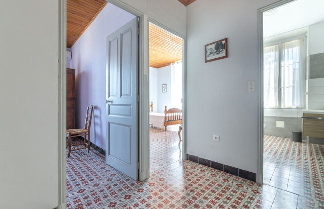 Casa de 3 quartos em Noves com piscina privada e jardim - Foto 16