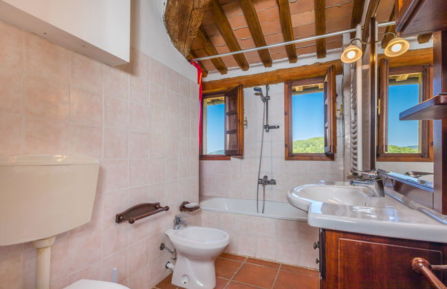 3 bedroom Apartment in Riparbella with swimming pool and garden - Photo 31
