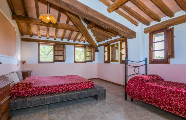3 bedroom Apartment in Riparbella with swimming pool and garden - Photo 17