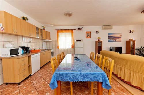 Photo 10 - Appartement de 3 chambres à Trogir avec piscine et vues à la mer