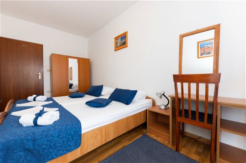 Foto 5 - Appartamento con 3 camere da letto a Trogir con piscina e vista mare