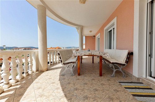 Foto 7 - Appartamento con 3 camere da letto a Trogir con piscina e vista mare