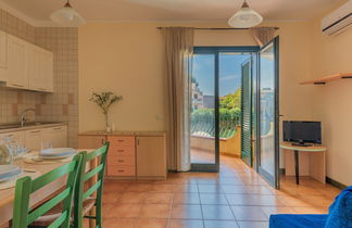 Photo 3 - 1 bedroom Apartment in Santa Teresa Gallura with swimming pool and sea view