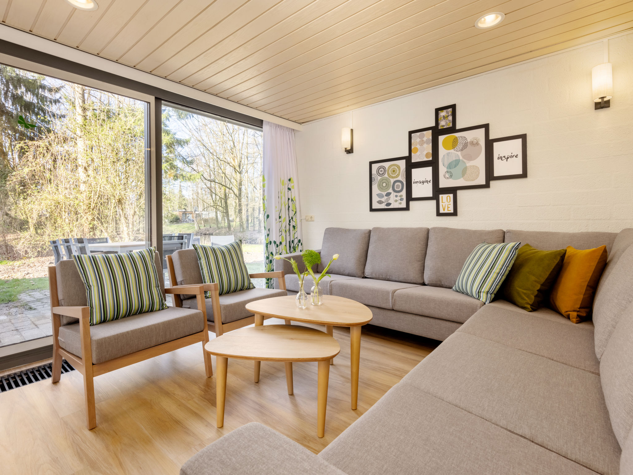 Photo 2 - Maison de 4 chambres à Zeewolde avec piscine et terrasse