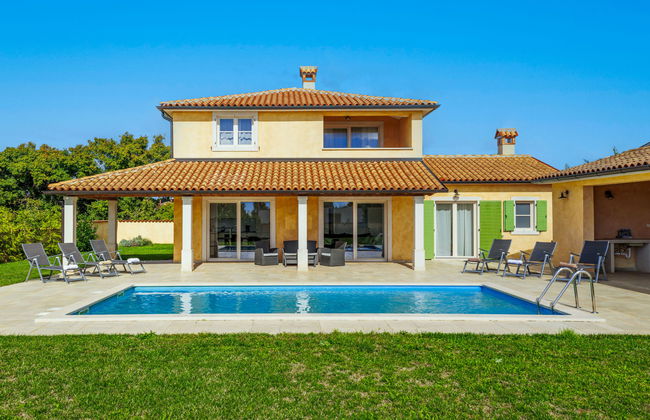 Casa de 4 quartos em Svetvinčenat com piscina privada e jardim - Foto 1