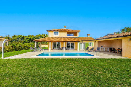 Photo 24 - Maison de 3 chambres à Svetvinčenat avec piscine privée et jardin