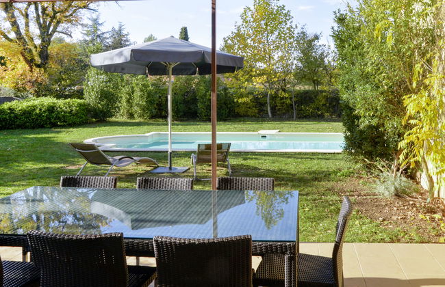 Casa de 4 quartos em Saint-Saturnin-lès-Apt com piscina privada e jardim - Foto 2