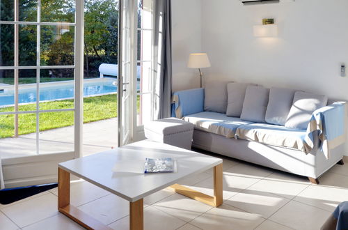 Photo 6 - Maison de 3 chambres à Saint-Saturnin-lès-Apt avec piscine privée et jardin