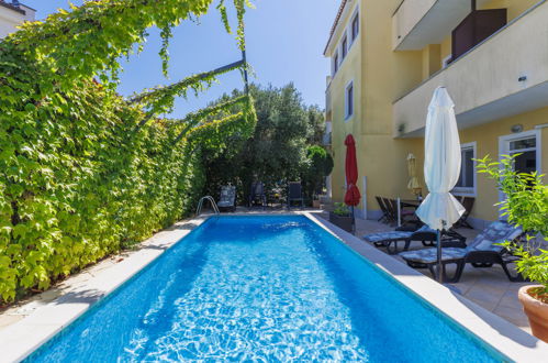 Foto 35 - Apartamento de 2 quartos em Ližnjan com piscina e vistas do mar