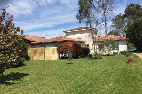 Photo 29 - Maison de 2 chambres à Gaillan-en-Médoc avec piscine privée et jardin