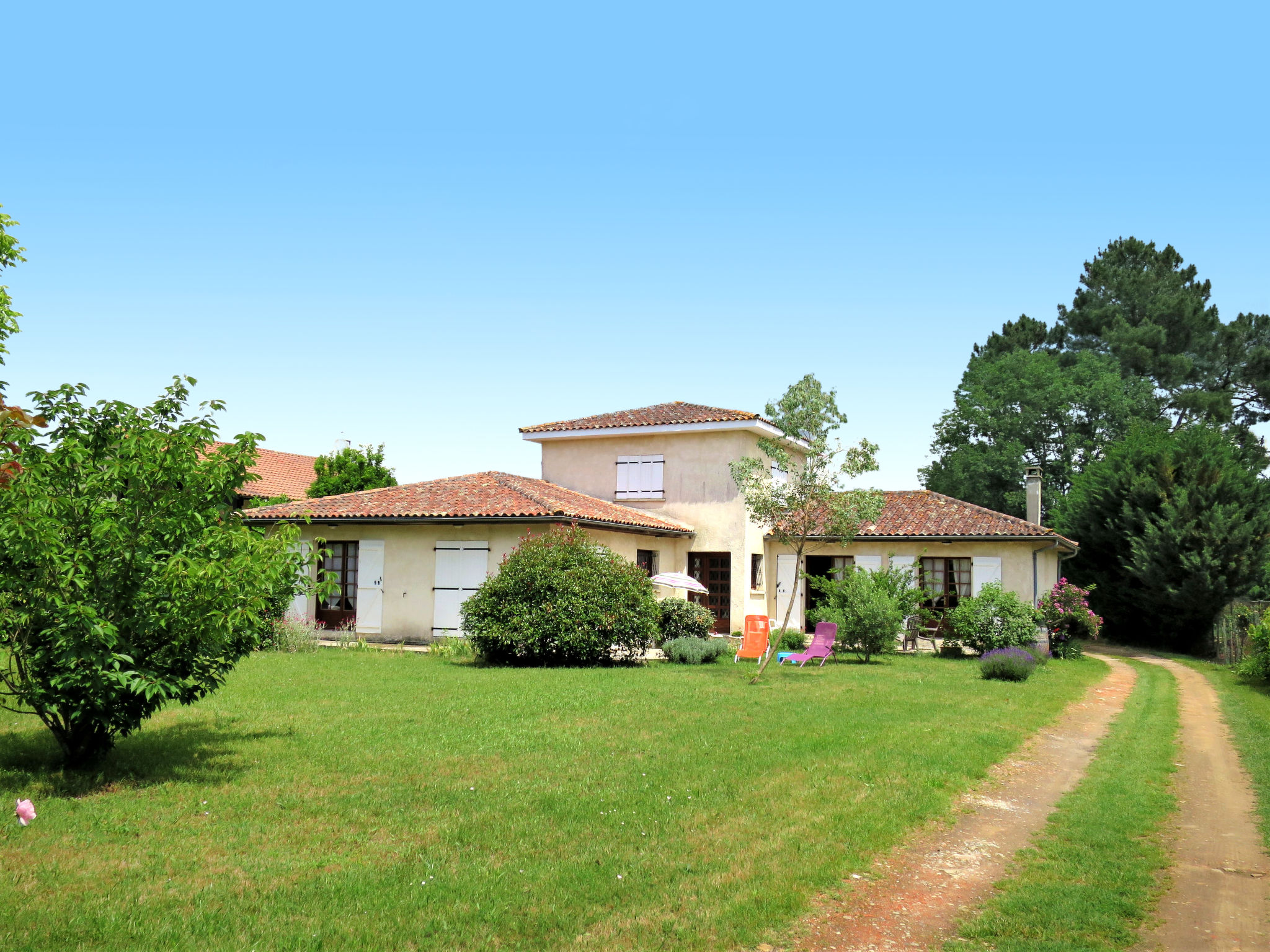 Foto 27 - Casa con 2 camere da letto a Gaillan-en-Médoc con giardino e terrazza