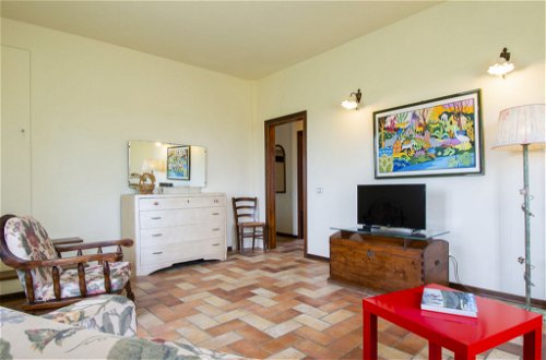Foto 14 - Apartamento de 2 habitaciones en Cerreto Guidi con piscina y jardín