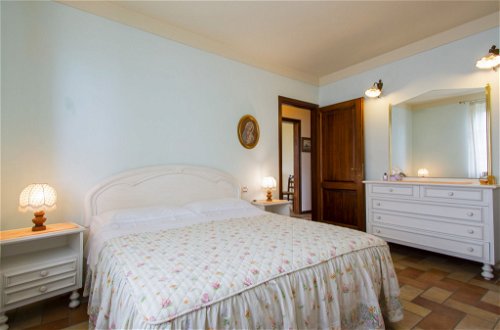 Photo 15 - Appartement de 2 chambres à Cerreto Guidi avec piscine et jardin