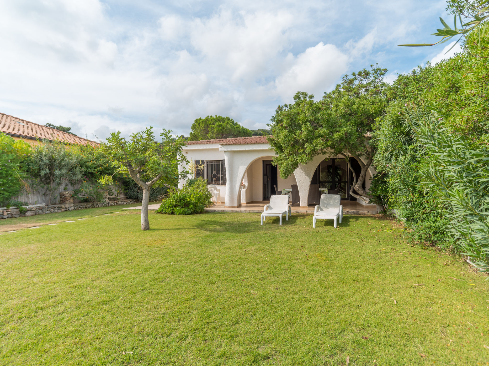 Foto 1 - Haus mit 3 Schlafzimmern in Muravera mit garten und blick aufs meer