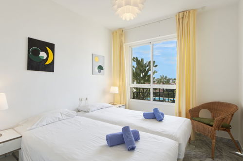 Photo 5 - Appartement de 2 chambres à Marbella avec piscine et vues à la mer