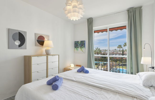 3 bedroom Apartment in Marbella with swimming pool and garden - Photo 15