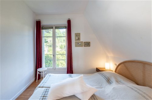 Foto 13 - Apartment mit 1 Schlafzimmer in Cavalaire-sur-Mer mit schwimmbad und blick aufs meer