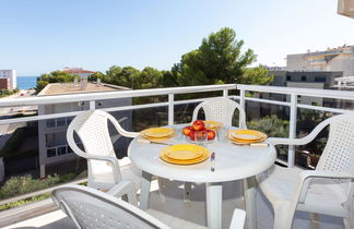 Photo 2 - 2 bedroom Apartment in Mont-roig del Camp with swimming pool and garden