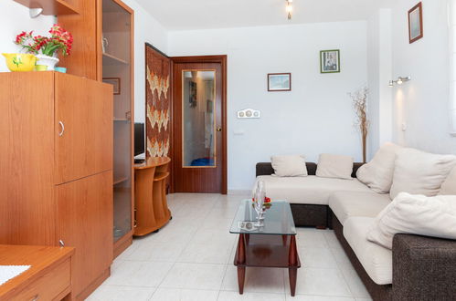 Photo 10 - 2 bedroom Apartment in Mont-roig del Camp with swimming pool and garden