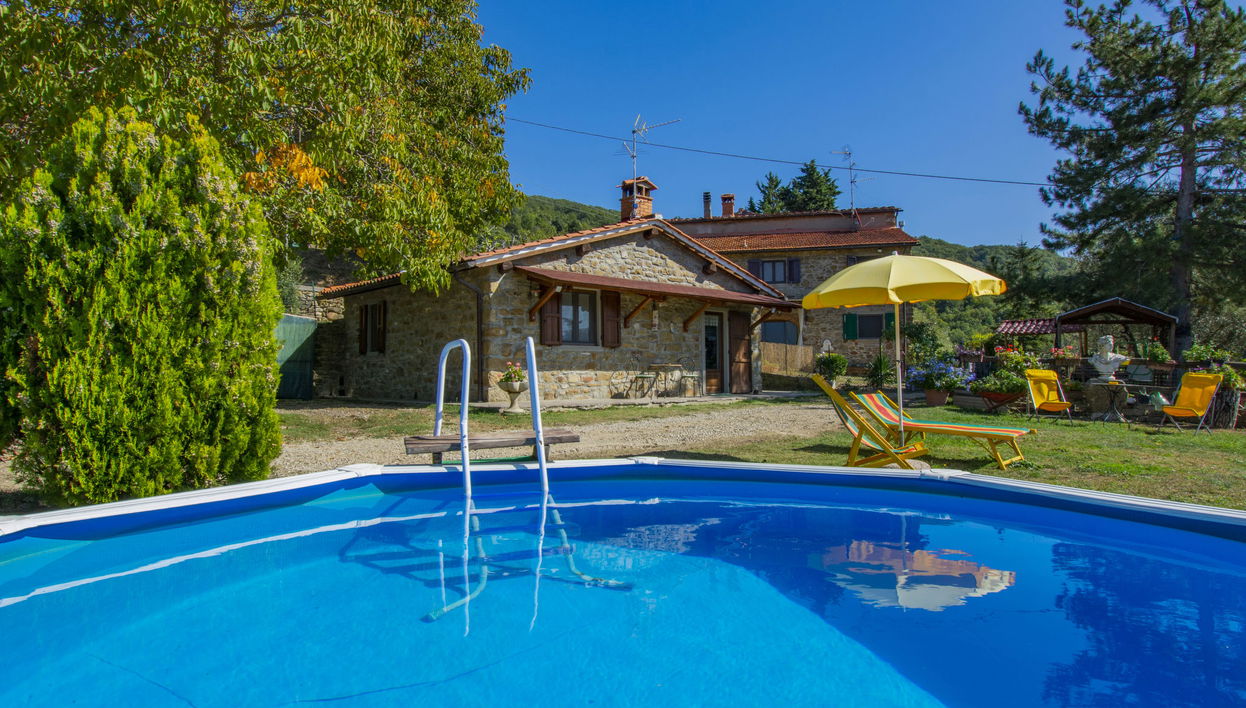 Casa de 3 quartos em Dicomano com piscina privada e jardim - Foto 1