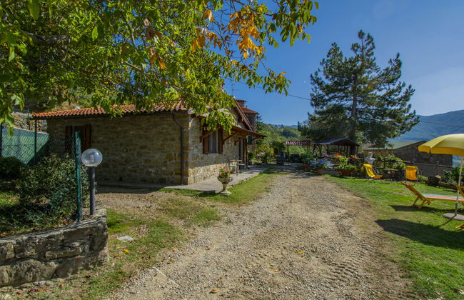 Casa de 3 quartos em Dicomano com piscina privada e jardim - Foto 11