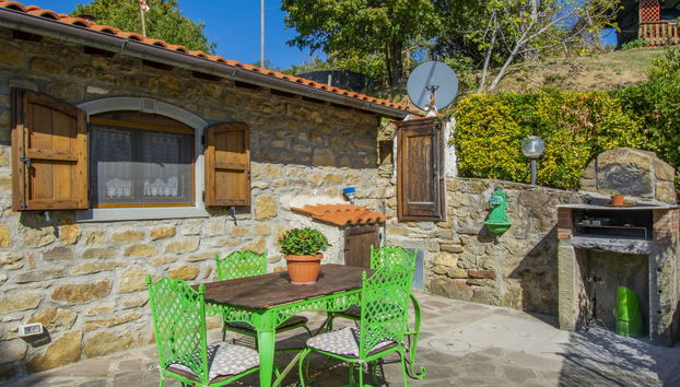 Casa de 3 quartos em Dicomano com piscina privada e jardim - Foto 2