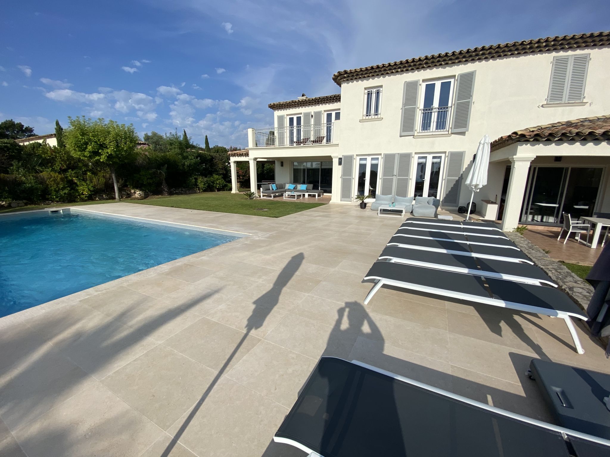 Foto 19 - Casa con 4 camere da letto a Grimaud con piscina privata e vista mare