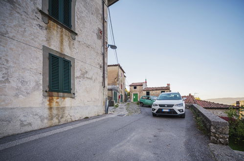 Photo 34 - 2 bedroom Apartment in Pescaglia with garden and terrace