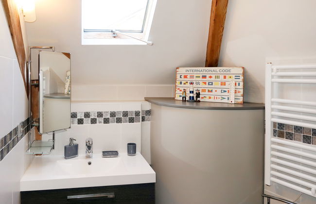 3 bedroom Apartment in Saint-Cast-le-Guildo with garden and terrace - Photo 10