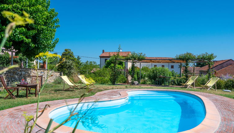 Foto 1 - Casa con 8 camere da letto a Cassine con piscina privata e giardino