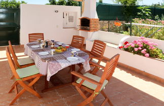 Foto 2 - Casa de 3 quartos em Faro com piscina privada e jardim