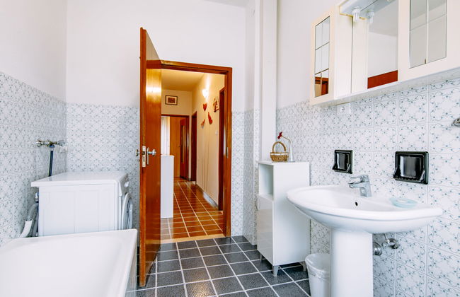Apartamento de 2 quartos em Calceranica al Lago com jardim - Foto 4